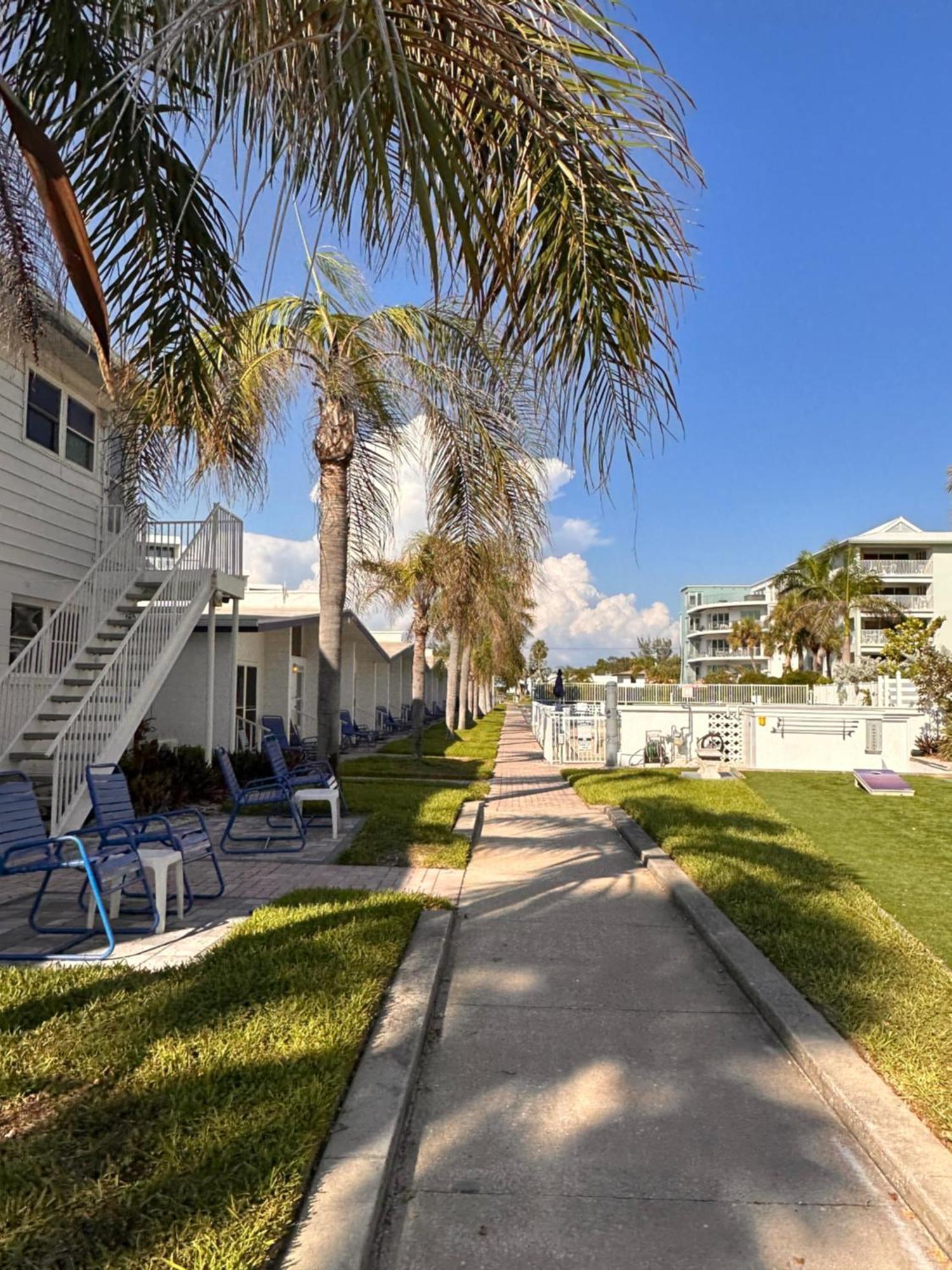 Sea Crest Aparthotel Point O'Rocks Exterior photo