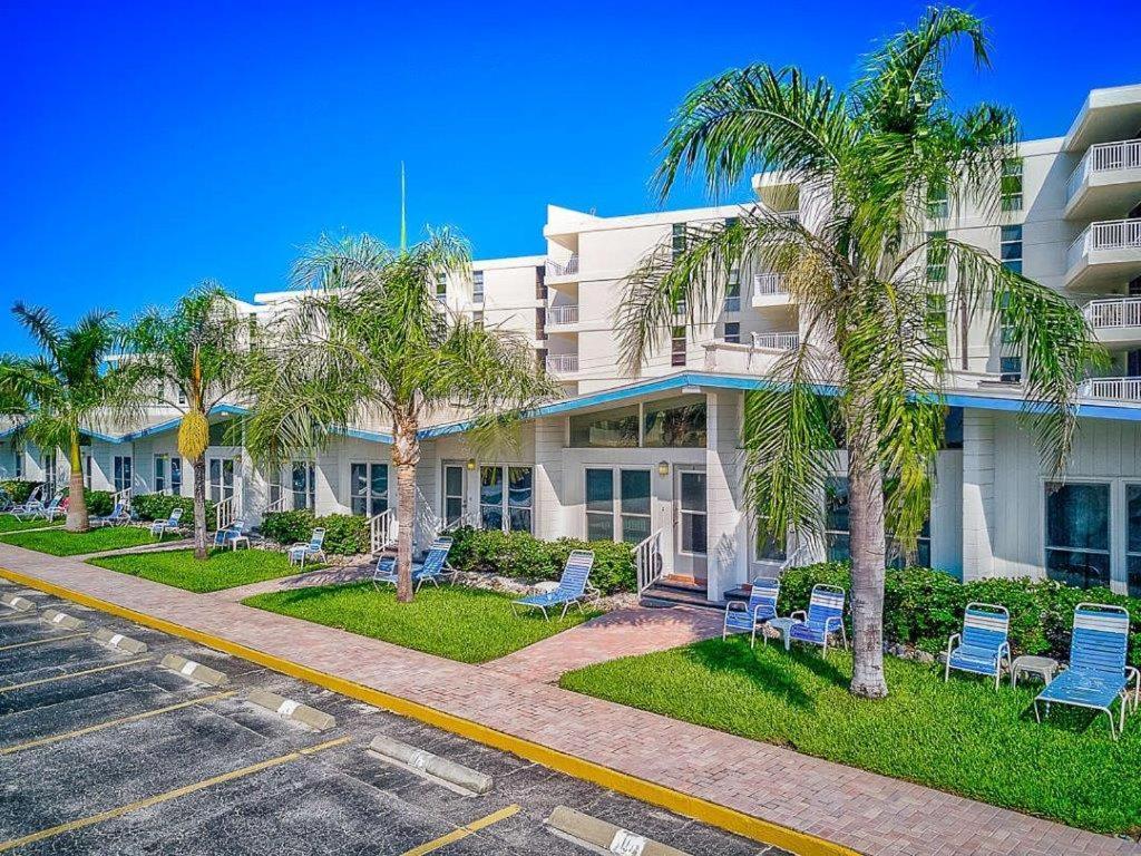 Sea Crest Aparthotel Point O'Rocks Exterior photo